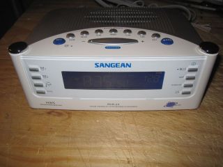 Sangean RCR 22, FM / AM PLL SYNTHESIZED Tuining CLOCK RADIO W/Radio 