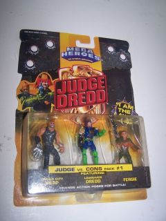 Judge Dredd Mega Heroes Action Figure Judge Vs. Cons Pack #1   New