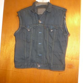 Levis Classic Newly Dyed Black Motorcycle Vest Chest Measures 44 Size 