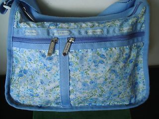 lesportsac deluxe everyday bag in light blue floral pattern