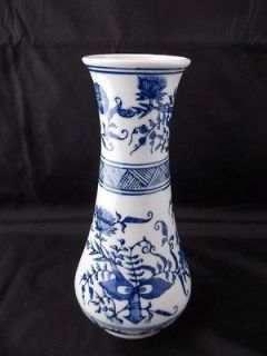 Seymour Mann Vienna Woods Flower Vase White Blue Floral Design