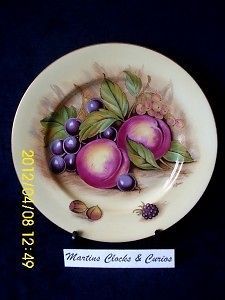 Aynsley Orchard Gold Still Fruit Cabinet   Cabinet Plate Signed Doris 