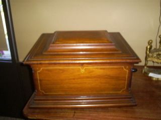 Antique Regina #55362 Inlaid Wood Case Music Box with 5 Discs 15 1/2