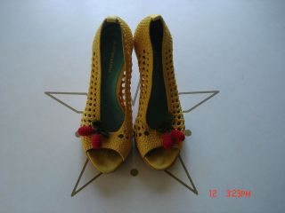 Gasp Gorgeous BCBG Cork Wedges Braided Yellow & Turquoise Leather 
