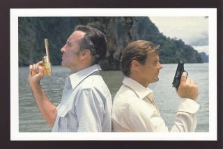   POSTCARD 007 The Man With The Golden Gun Christopher Lee Roger Moore