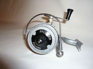 Vintage ~ Pflueger Pelican Spinning Reel ~ Model # 1020A