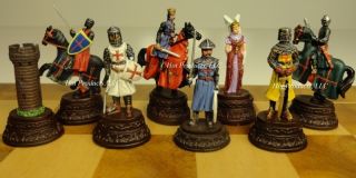 MEDIEVAL TIMES CRUSADE solid metal Set of Chess men crusades crusaders