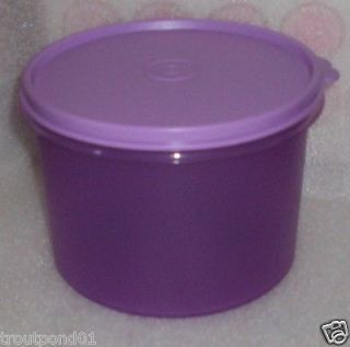 New TUPPERWARE Nesting CANISTER 5 Cup Purple with Purple Seal 