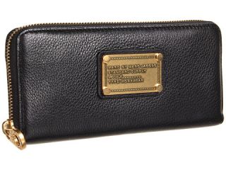 Marc by Marc Jacobs Classic Q Slim Zip $198.00 Rated: 5 stars!