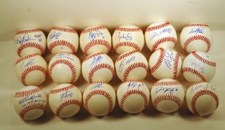 18 signed autograph baseball lot