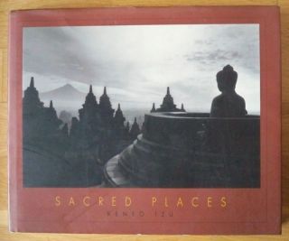 Kenro IZU Sacred Places Bhutan Angkor Still Life Blue