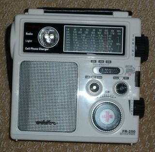 Eton Fr 250 Emergency Crank Radio Am FM SW