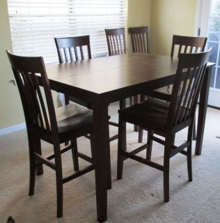 American Signature Dining Room Table w 6 Chairs