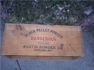 Antique 50 lbs Black Pellet Powder Wood Ammo Box Austin Powder Co 