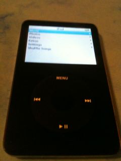 Apple iPod Video 5th Gen. Black (30GB) VIDEO IPOD+ 3 Cases+ ipod to TV 