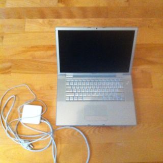 Apple MacBook Pro 15 4 Laptop A1226 for Parts or Repair 120GB HDD 2GB 