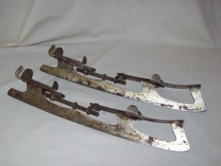 ANTIQUE ICE SKATES ~ METAL ~ PECK & SNYDERS ~ AMERICAN CLUB ~ Size 11 