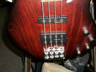 Cort Arona 4 Four String Bass Active Desonic by Deiano Pickups 
