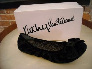 Kathy Van Zeeland Roxy Black Velvet Bow Ballet Flats 11 New