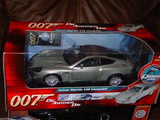   Joyride James Bond 007 Aston Martin V12 Vanquish 1 18 Clean Box