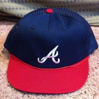 Atlanta Braves Snap Back Hat Cap Trucker Style Vintage Mesh Twins 