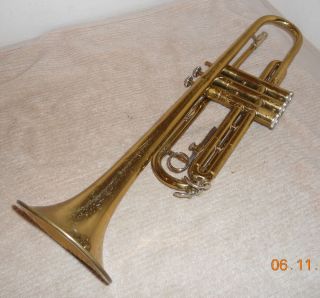Bach Trumpet for Parts not Working Bach Case Included
