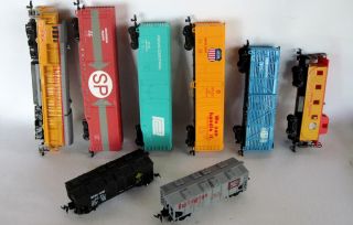Bachman HO Scale 7 Train Cars, Locomotive Track Transformer Figures 