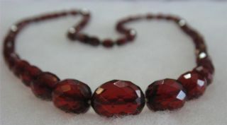 FACETED CHERRY AMBER BAKELITE BEAD NECKLACE ART DECO FACETED
