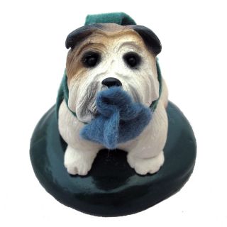 BYERS CHOICE CAROLERS CHRISTMAS DOG WITH GREEN SCARF PATCH OF BLUE IN 