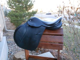 Cliff Barnsby Milton Jump Saddle 17 #4 tree PRICE REDUCED $300 TRIAL 