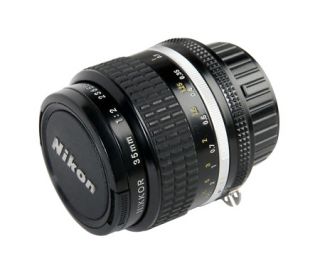 Nikon Nikkor 35 mm F 2.0 Ai Lens