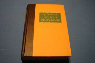 Amy Vanderbilt Complete Cookbook Andrew Warhol Drawings