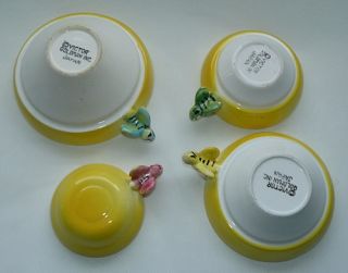 vintage set of victor goldman beehive measuring cup set there is 1 4 
