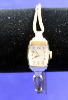 Hamilton Ladys Wrist Watch 14k Gold Case Working Order 17 jewels