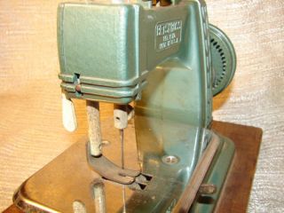 Vintage Betsy Ross Metal Toy Childs Sewing Machine 1940s