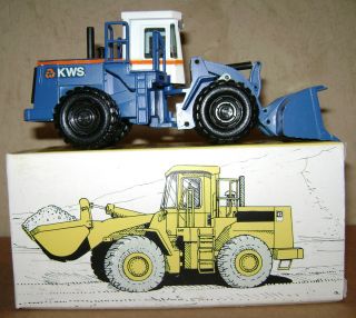   KWS 966E Wheel Loader 1 50 NZG 237 Cat Toy Blue Earth Mover