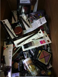 100 Piece Wholesale Lot of Black Radiance Makeup   Cosmetics