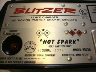 Blitzer Hot Spark Electric Fence Model 8555A 20 Miles 110 Volt 14 18 