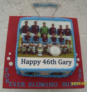   Topper Icing Sheet West Ham United Team 1964 Sir Bobby Moore Birthdays