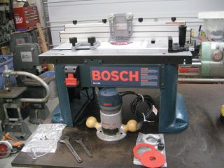 Bosch RA1180 Router Table and Router   Great Condition