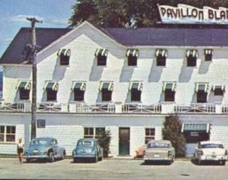 St Gabriel de Brandon QC Canada Hotel Motel Old Cars Quebec Canadian 