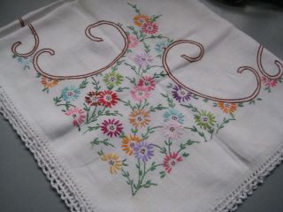 Vintage Embroidered Bridge Tablecloth Flower Design