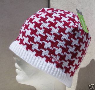 Bula White Raspberry Houndstooth Ski Board Beanie Hat