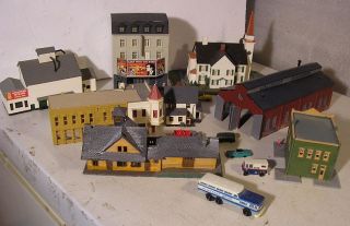 here we have lot of n scale trains built buildings