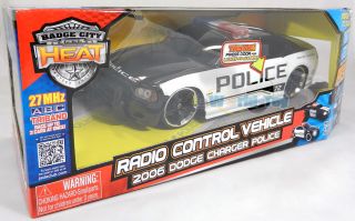 Jada 1 16 Radio Remote Control Heat Dodge Charger Police Car w Light 