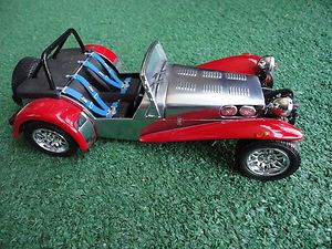 Caterham Super Seven by Kyosho 1 18 Scale Silver Red