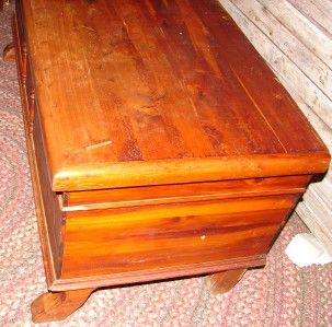 Vintage Caswell Runyan Cabinet Makers Cedar Chest Trunk