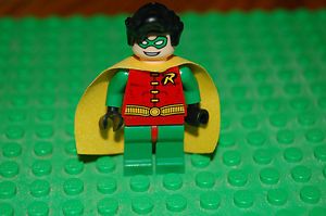 Lego Robin Minifig with Cape Batman Sidekick Figure