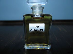 New Chanel No 19 Pure Parfum 1 8 FL oz Perfume for Women