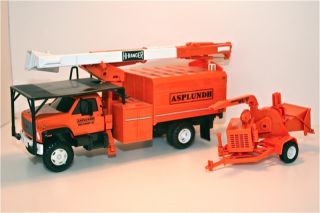 asplundh bucket truck and chipper nib replica toy made by dg 